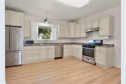 159 S High Street, Janesville, WI 53548 - Photo 15
