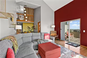 301 Harbour Town Dr, Madison, WI 53717 - Photo 5