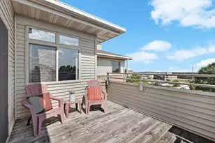 301 Harbour Town Dr, Madison, WI 53717 - Photo 3