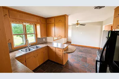 7039 W Kiln Drive, Watertown, WI 53098 - Photo 7