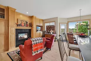 1805 Autumn Hill Dr, Verona, WI 53593 - Photo 15