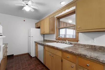 5721 Kroncke Drive, Madison, WI 53711 - Photo 5