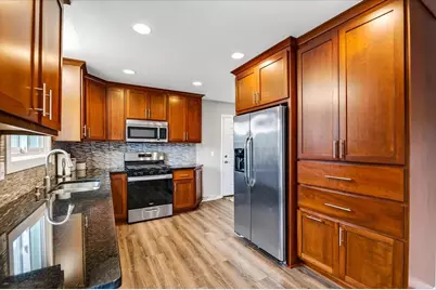 4769 Eisenhower Street, Oregon, WI 53575 - Photo 7