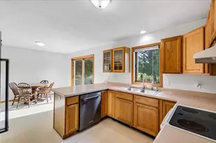 200 Dentaria Dr, Cottage Grove, WI 53527 - Photo 11