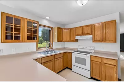 200 Dentaria Drive, Cottage Grove, WI 53527 - Photo 3