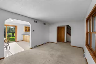 200 Dentaria Dr, Cottage Grove, WI 53527 - Photo 7