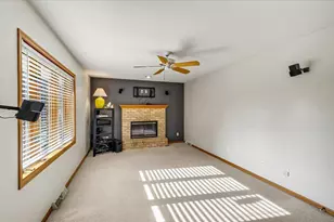 200 Dentaria Dr, Cottage Grove, WI 53527 - Photo 9