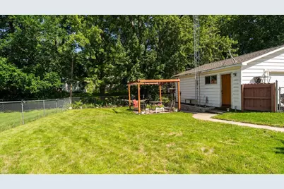 1413 Garfield Avenue, Beloit, WI 53511 - Photo 11