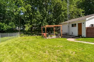 1413 Garfield Ave, Beloit, WI 53511 - Photo 11