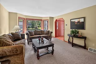 1210 Artisan Dr, Madison, WI 53704 - Photo 21