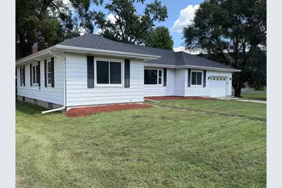 815 W Wisconsin Street, Portage, WI 53901 - Photo 1
