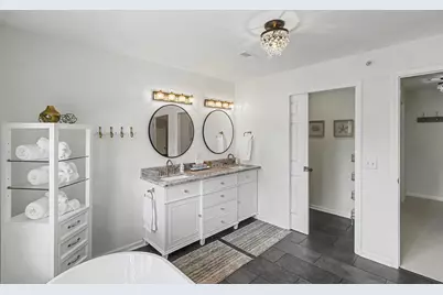 670 E Lake Avenue #210, Lake Delton, WI 53965 - Photo 31