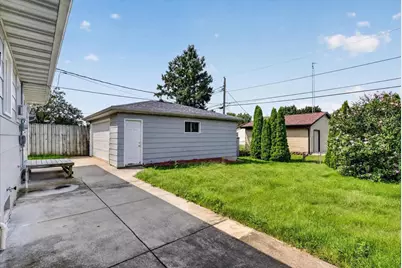 2218 Pioneer Road, Janesville, WI 53546 - Photo 33