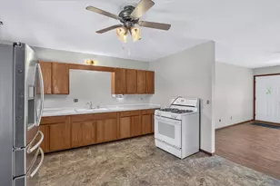 2218 Pioneer Rd, Janesville, WI 53546 - Photo 13