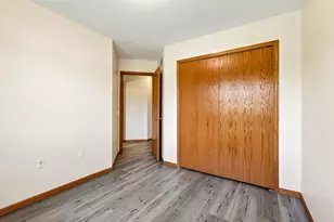 566 Enterprise Dr, Verona, WI 53593 - Photo 23
