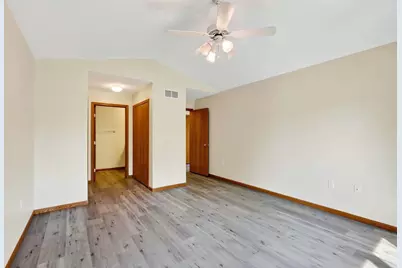 566 Enterprise Drive, Verona, WI 53593 - Photo 19