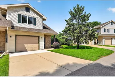 566 Enterprise Drive, Verona, WI 53593 - Photo 3