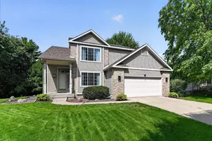 5230 Summer Ridge Dr, Madison, WI 53704 - Photo 3