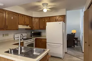 569 E Slifer St, Portage, WI 53901 - Photo 9