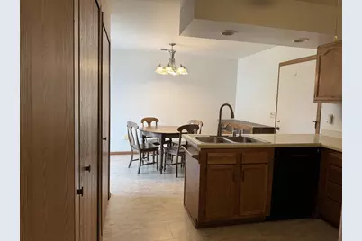 569 E Slifer Street #2, Portage, WI 53901 - Photo 11