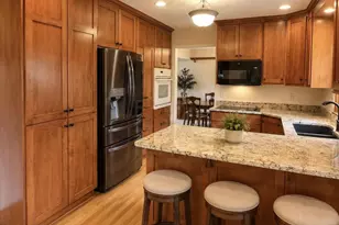 W275N4880 S Courtland Cir, Pewaukee, WI 53072 - Photo 11