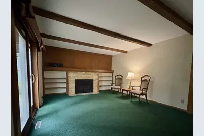 W275 N4880 S Courtland Circle, Pewaukee, WI 53072 - Photo 17