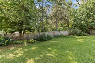 6501 Gettysburg Dr, Madison, WI 53705 - Photo 9