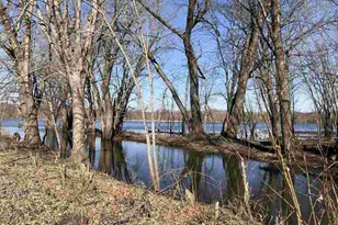 30615 Lakeshore Dr, Prairie Du Chien, WI 53821 - Photo 17