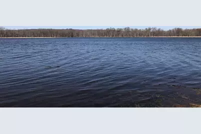 30615 Lakeshore Drive, Prairie Du Chien, WI 53821 - Photo 29