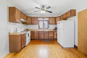117 W Burnett St, Beaver Dam, WI 53916 - Photo 9
