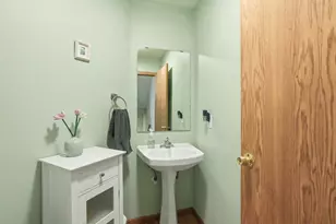 2055 McKenna Blvd, Madison, WI 53711 - Photo 17