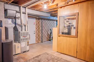 1021 W Conant St, Portage, WI 53901 - Photo 33