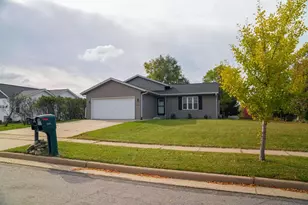 301 Ridgeview Dr, Lake Mills, WI 53551 - Photo 59