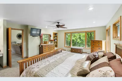 2903 Wood Thrush Circle, Portage, WI 53901 - Photo 7