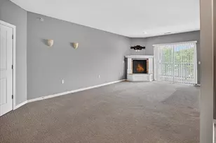 5196 Sassafras Dr, Fitchburg, WI 53711 - Photo 15