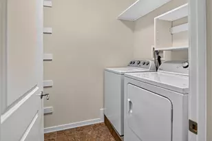 5196 Sassafras Dr, Fitchburg, WI 53711 - Photo 23