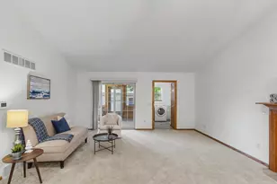 314 Henry Dr, Portage, WI 53901 - Photo 9