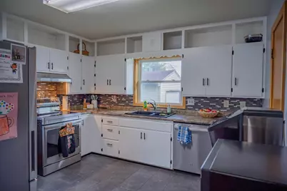 1016 Academy Street, Elroy, WI 53929 - Photo 5