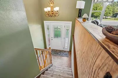 401 Woodview Drive, Sun Prairie, WI 53590 - Photo 9
