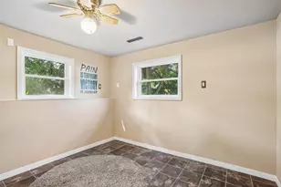 401 Woodview Dr, Sun Prairie, WI 53590 - Photo 33