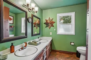 401 Woodview Dr, Sun Prairie, WI 53590 - Photo 23