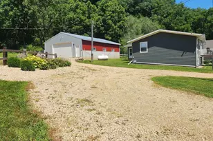 41180 Sleepy Valley Ln, Boscobel, WI 53805 - Photo 7