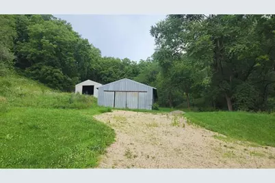 41180 Sleepy Valley Lane, Boscobel, WI 53805 - Photo 11