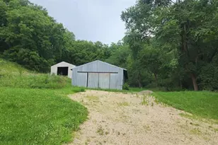 41180 Sleepy Valley Ln, Boscobel, WI 53805 - Photo 11