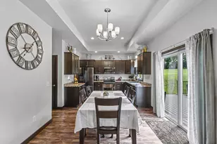 420 Ridgeway Dr, Rio, WI 53960 - Photo 9