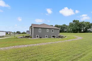420 Ridgeway Dr, Rio, WI 53960 - Photo 79