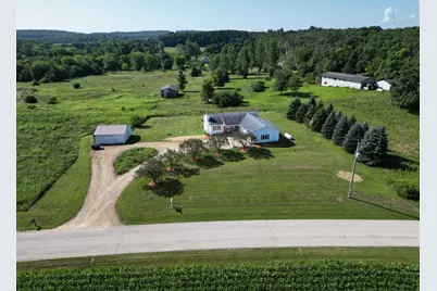 W2579 Zurfluh Road, Albany, WI 53502 - Photo 3