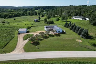 W2579 Zurfluh Rd, Albany, WI 53502 - Photo 3