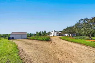 W2579 Zurfluh Rd, Albany, WI 53502 - Photo 5