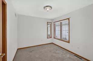 622 Springbrook Cir, DeForest, WI 53532 - Photo 37